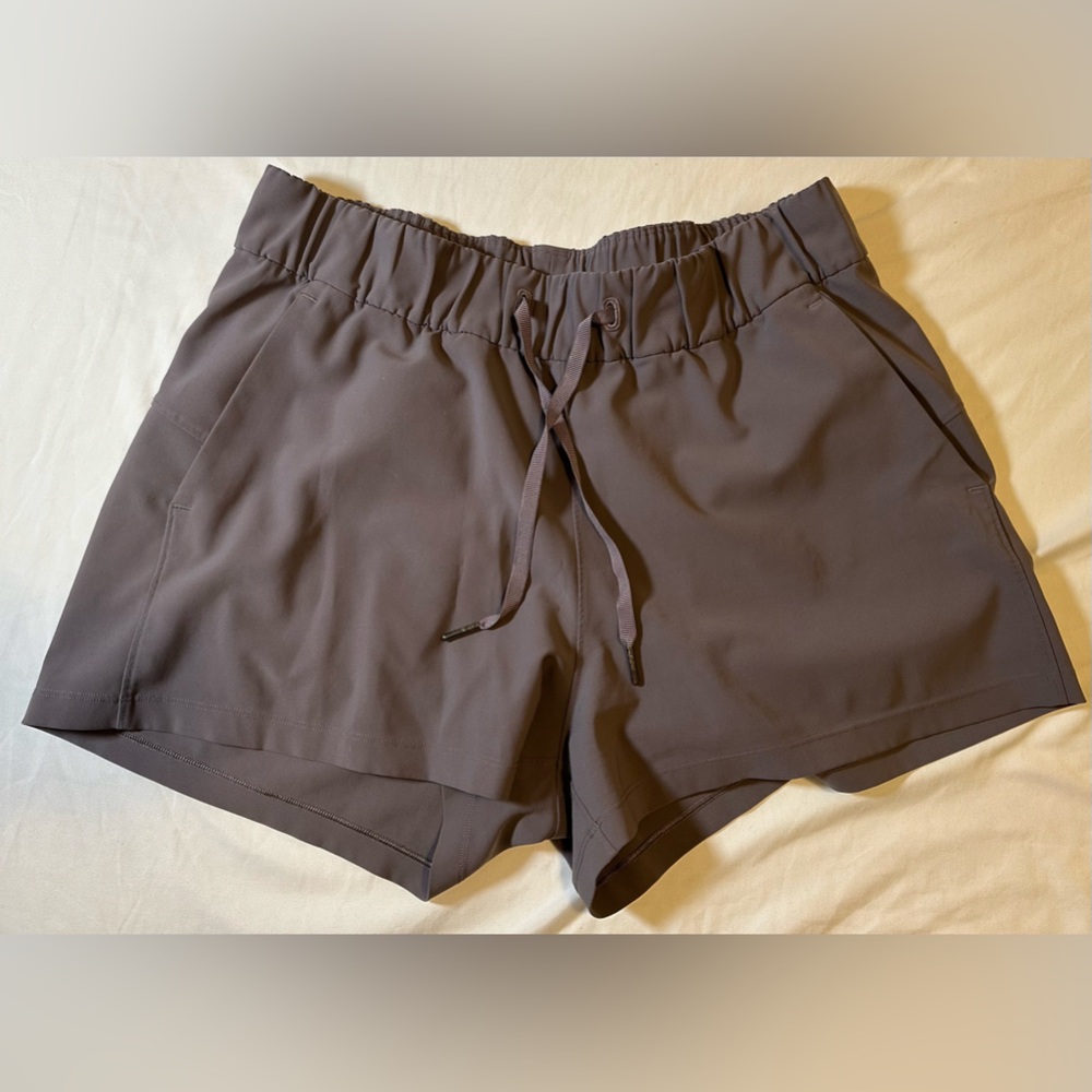 Lululemon women’s shorts size 8